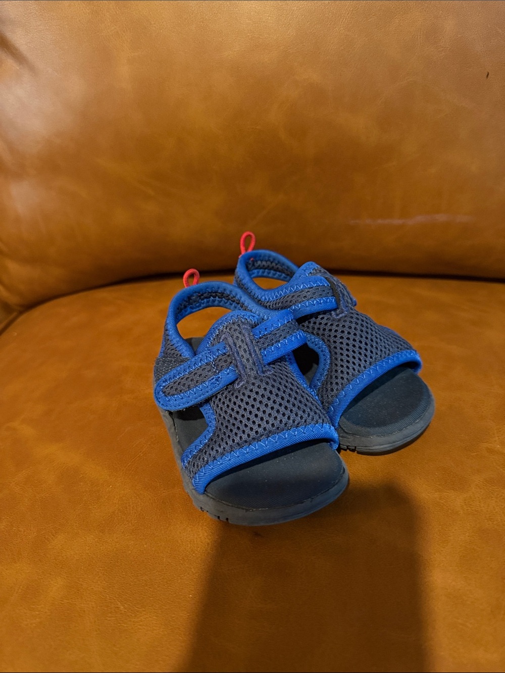 Old Navy Toddler Navy and Royal Blue Mesh Hook-and-Loop Sandals